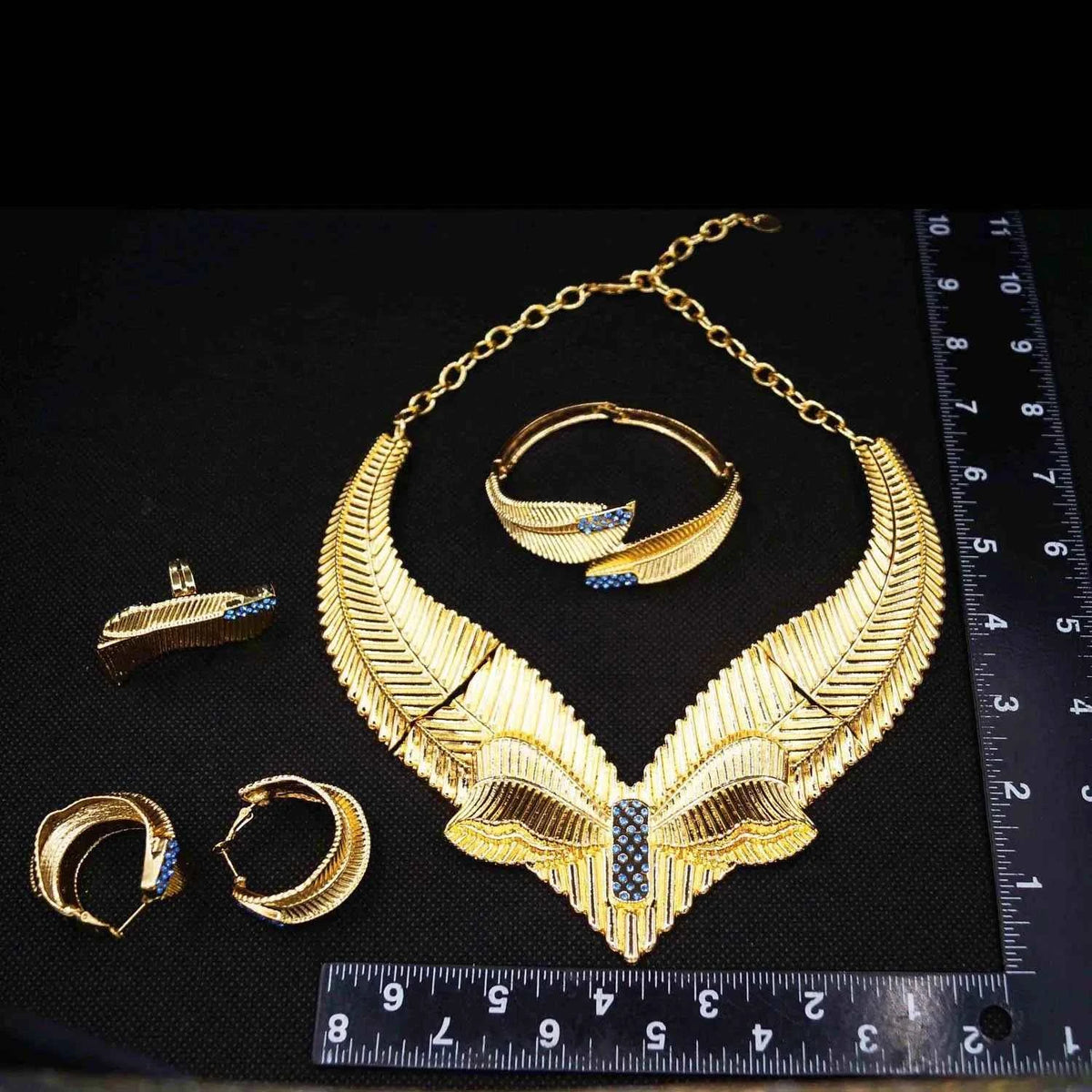 Gorgeous Luxury Wedding Jewelry Set - 24K Pendant & Matching Accessories
