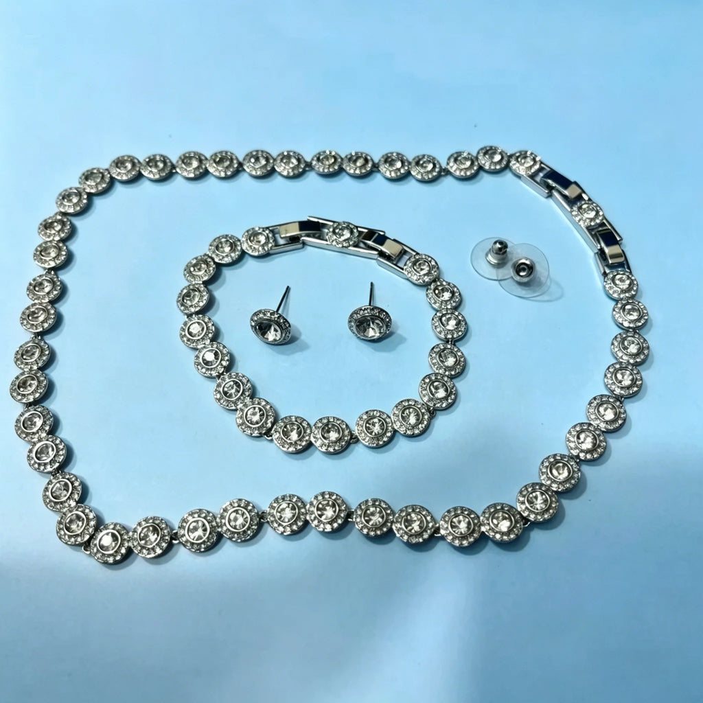 Elegant Love Pearl Necklace - Light Luxury Versatile Jewelry