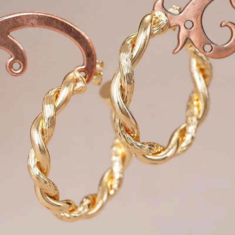 Cristoforo Women's 18K Gold Plated Hoop Earrings Alloy Metal Fashion Jewelry Thomy Lovers Ohmee Mamma Mia