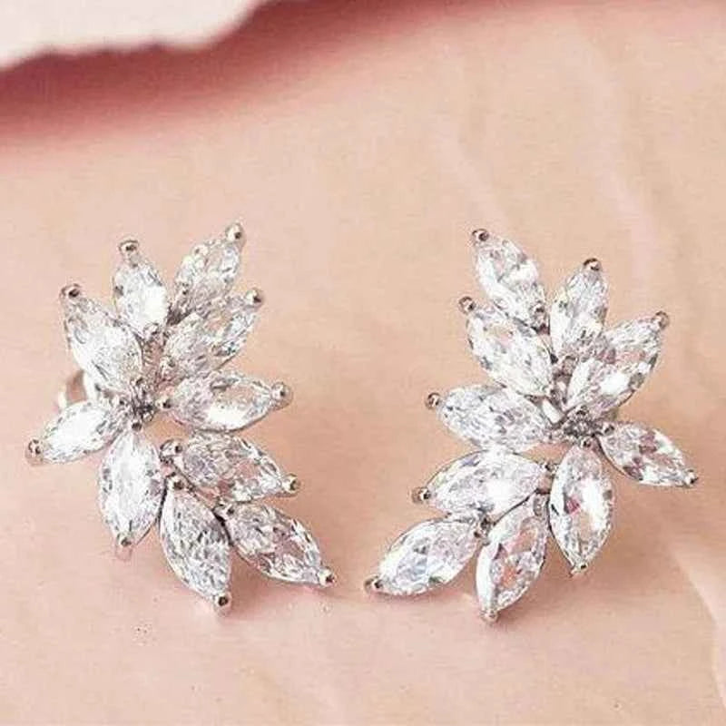 E1489 White Gold Flower Stud Earrings Crystal Rhinestone Claw Setting Women's Classic Wedding Jewelry