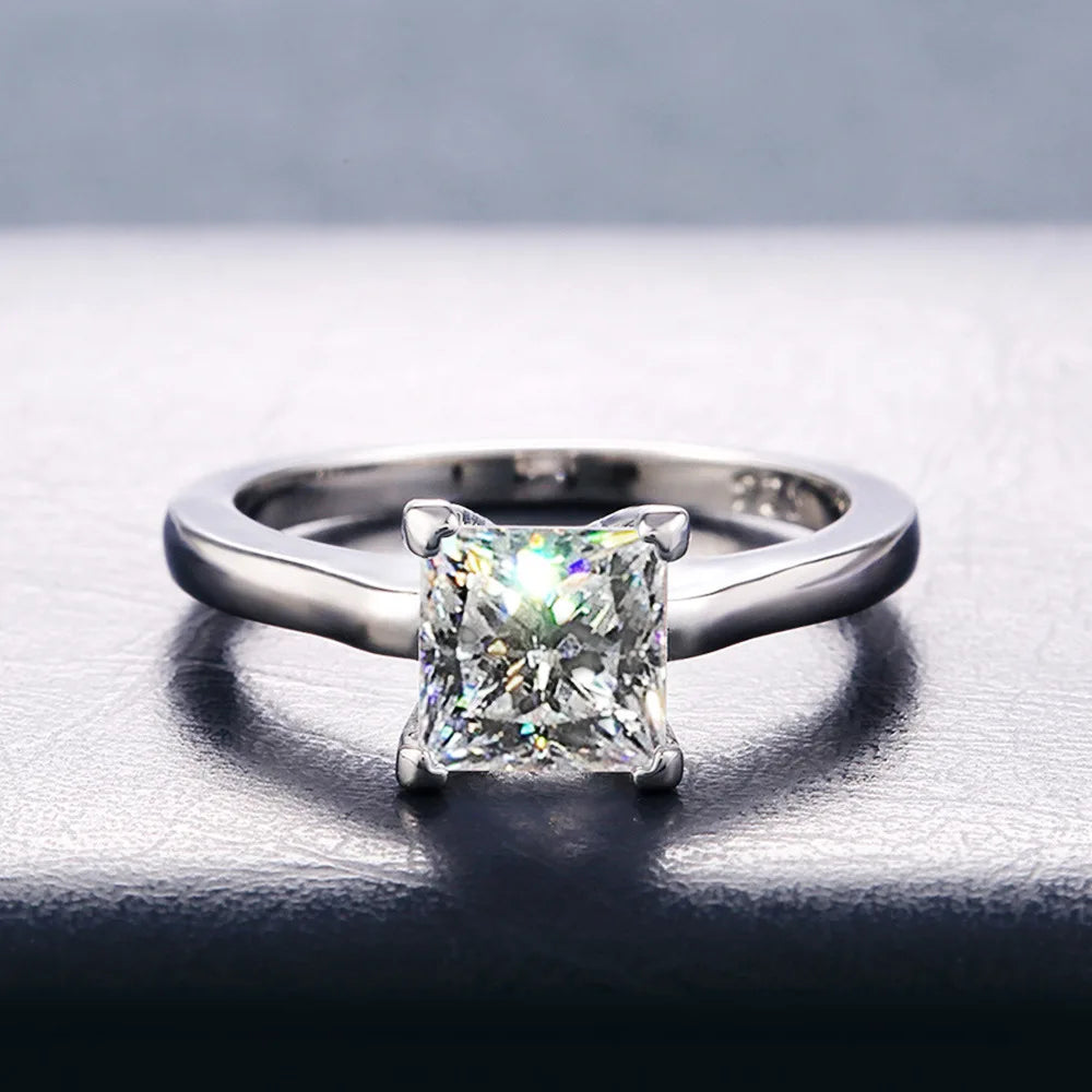 Elegant Princess Cut Engagement Ring - White Gold Natural G Color