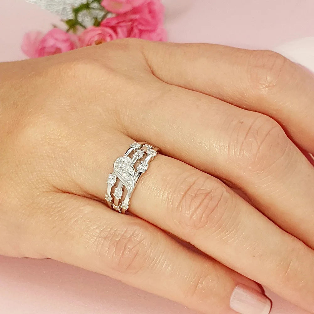 Elegant White Gold Diamond Engagement Ring - Round Brilliant Stackable