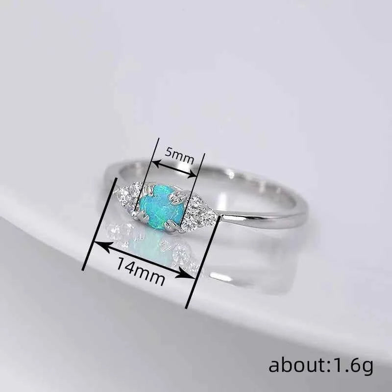 T0598 Silver Women's Engagement Ring with Side Diamond Round Brilliant Cut Natural Diamonds G Color