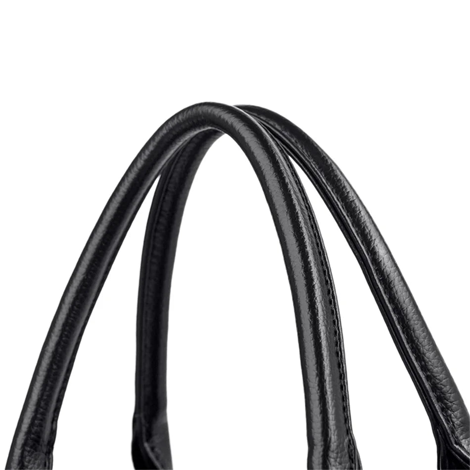 Luxury Leather Shoulder Bag - Elegant Crossbody Tote