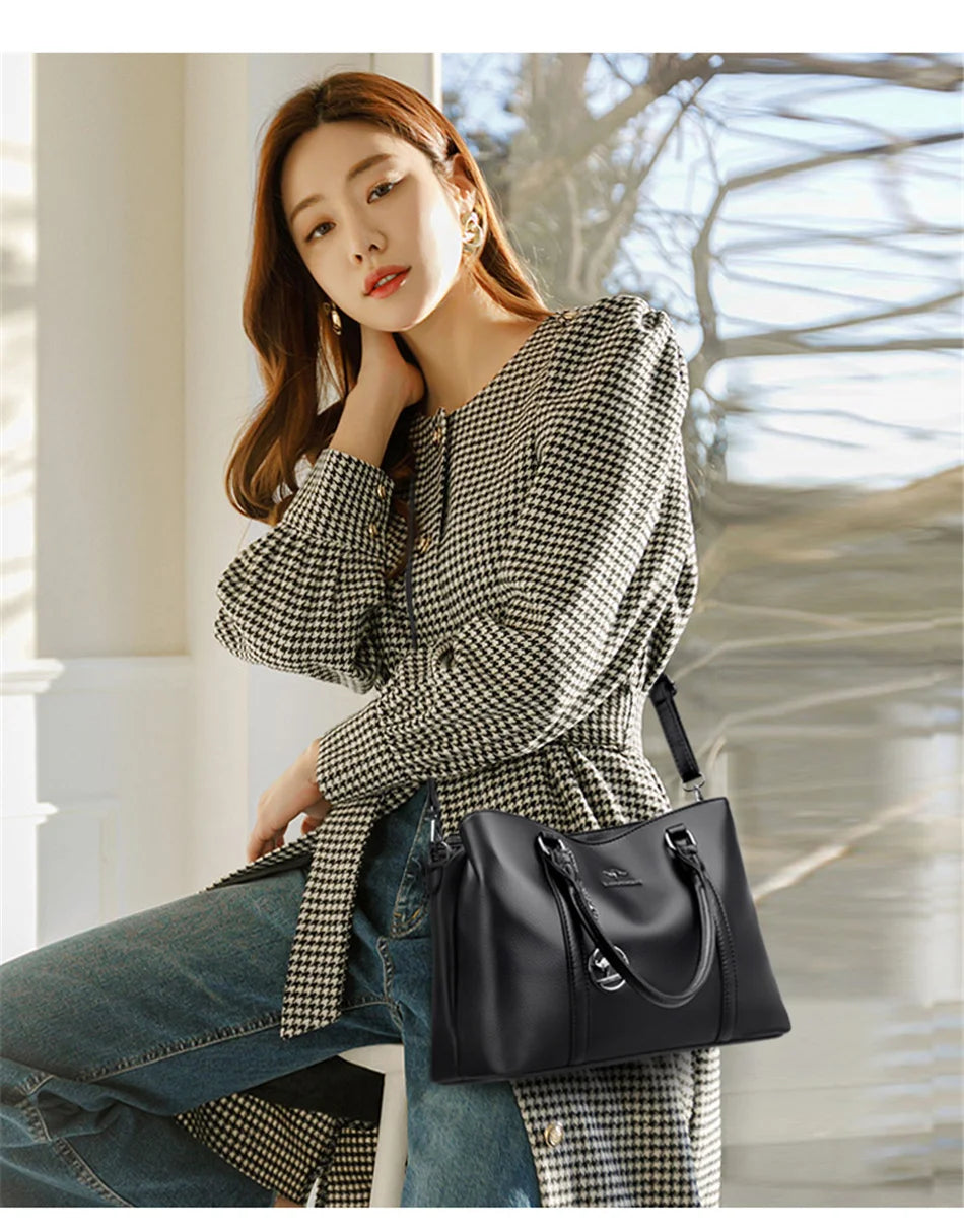 Luxury Leather Shoulder Bag - Elegant Crossbody Tote
