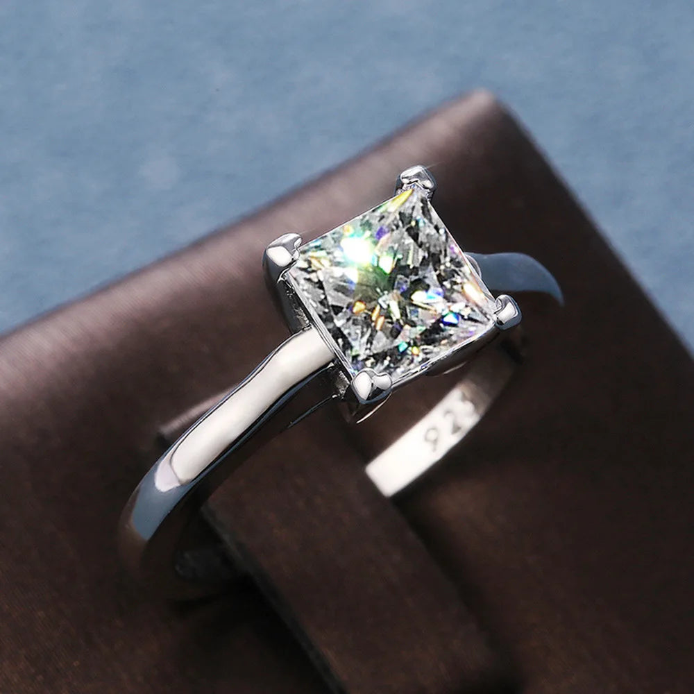 Elegant Princess Cut Engagement Ring - White Gold Natural G Color