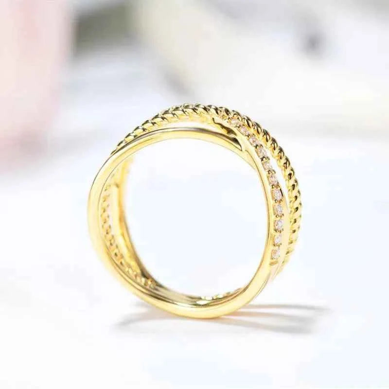 Q318 Luxury Women's Yellow Gold Diamond Ring Round Brilliant Cut Natural G Color Engagement Style