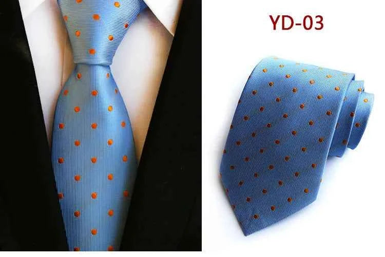 Elegant Polka Dot Silk Tie for Men
