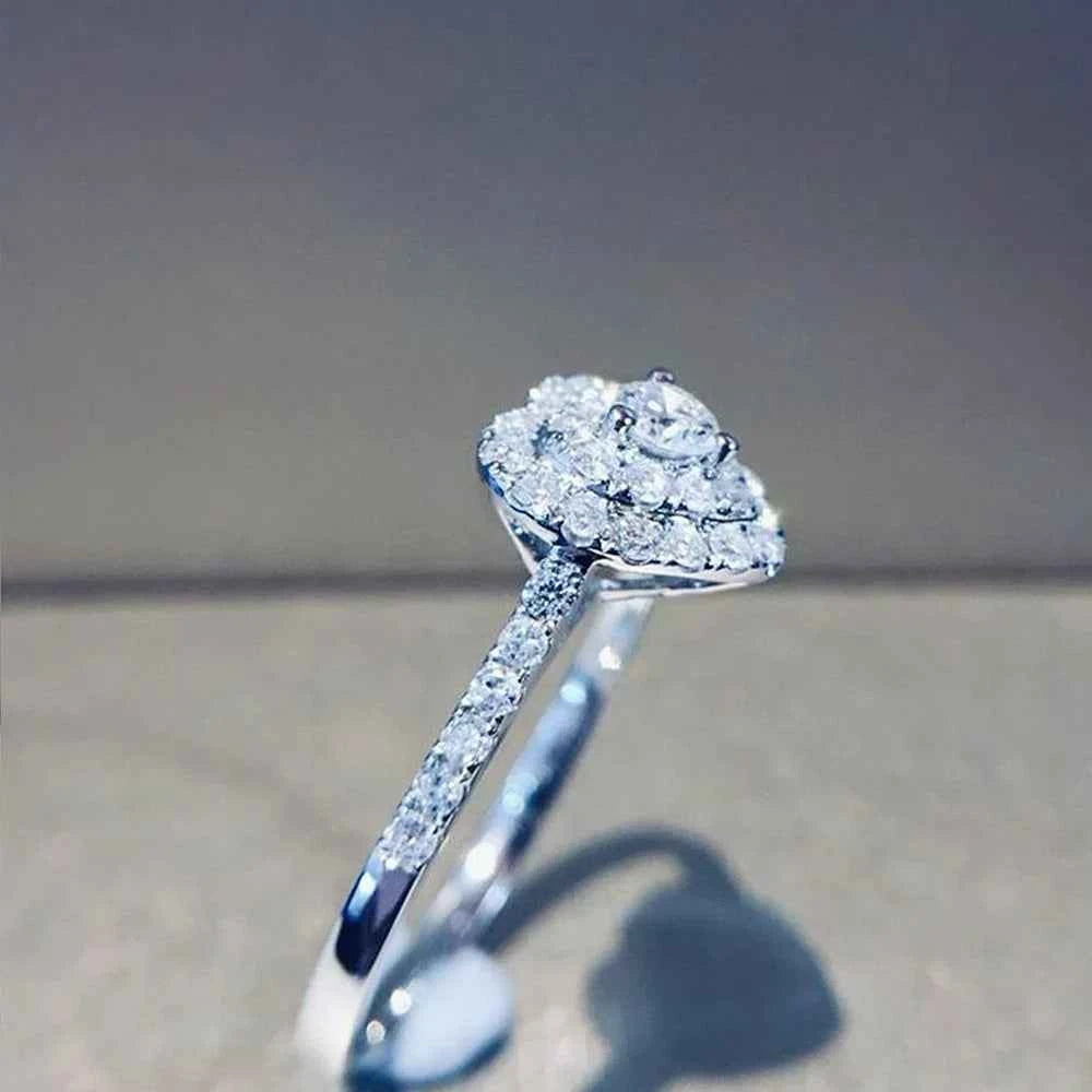F1573 Heart Cut Diamond Ring Natural White Gold Women's Engagement Ring G Color Diamond Center With Side Stones