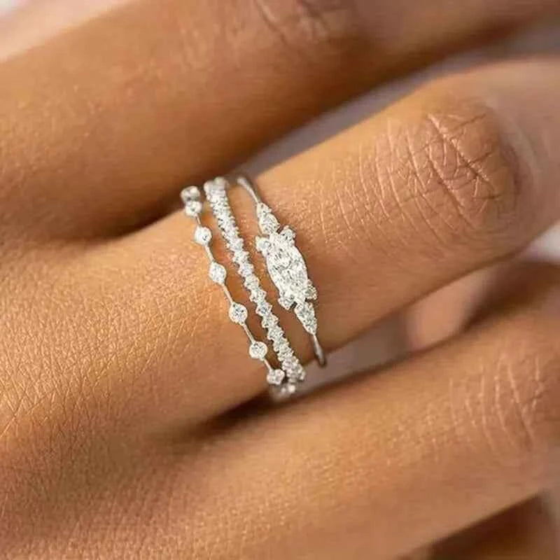 H234 Women's 18K Solid Gold Natural G Color Marquise Cut Diamond Engagement Ring with Side Diamonds
