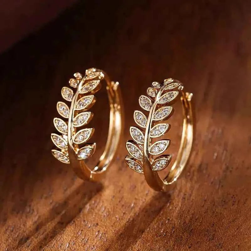 E2376 Gold Hoop Earrings Women's Classic Plant Design Marquise Cut Diamond Channel Setting Everyday Wear