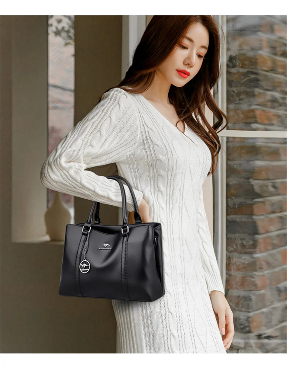 Luxury Leather Shoulder Bag - Elegant Crossbody Tote