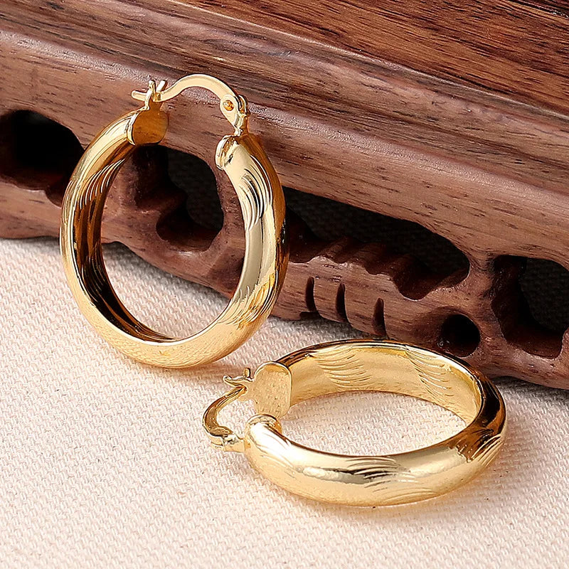Elegant 18K Gold Plated Hoop Earrings - Classic Unisex Style