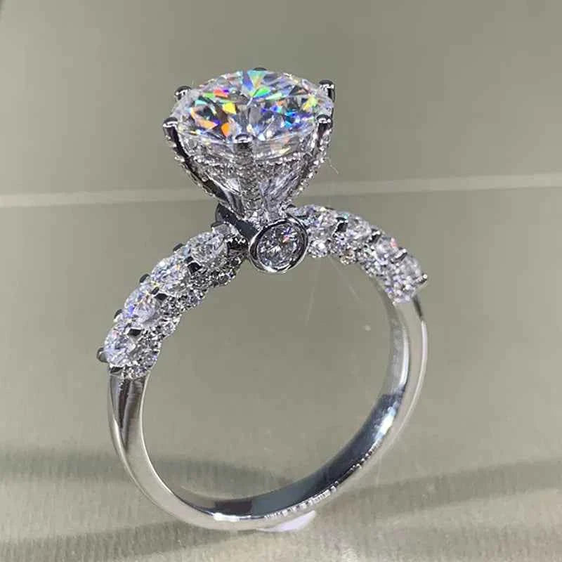 F1393 Women's White Gold Natural Diamond Engagement Ring with Round Brilliant Cut and G Color Side Stones