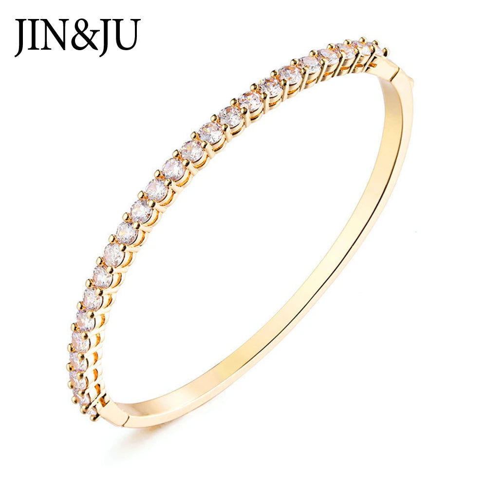 Elegant Luxury Cuff Bangle - 18K Gold Plated