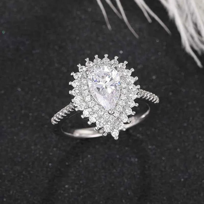 Q138 Diamond Ring Pear Cut Natural Diamond Classic Engagement Women's Jewelry