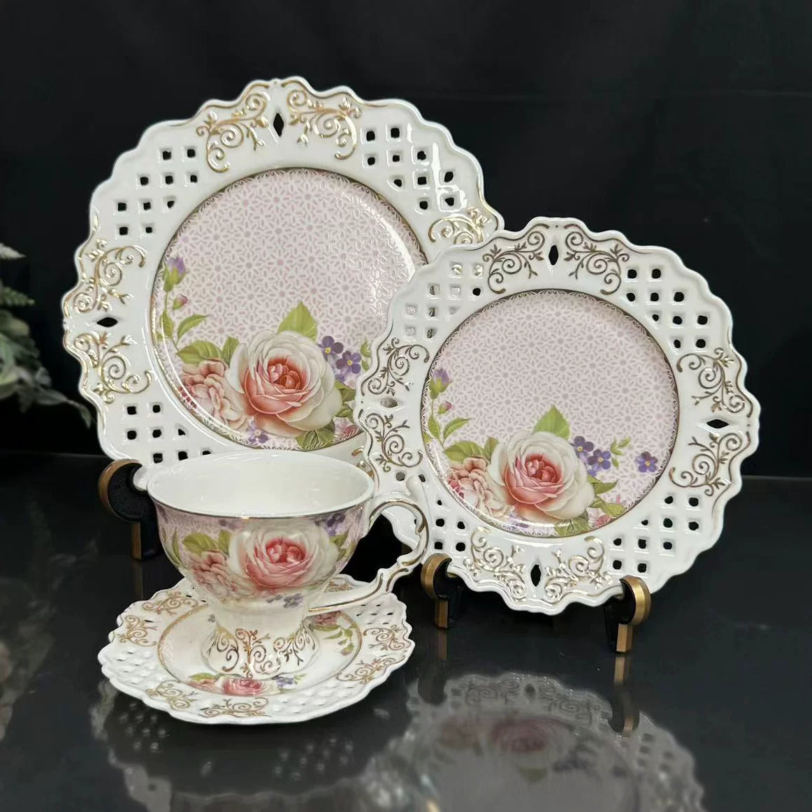 Elegant Palace Style Tea Set - Premium Porcelain Collection