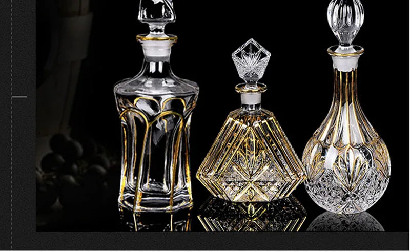Elegant Crystal Wine Decanter - Gold Line Detail
