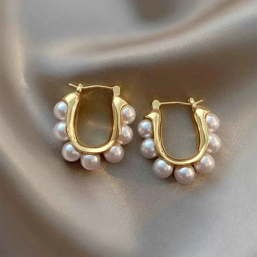 Elegant Gold U-Shaped Hoop Earrings - Pearl Luxury Jewelry