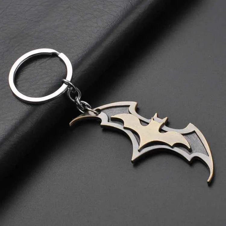 3 types Batman anime keychain creative keychain high-end car couple keychain TOYS Gift