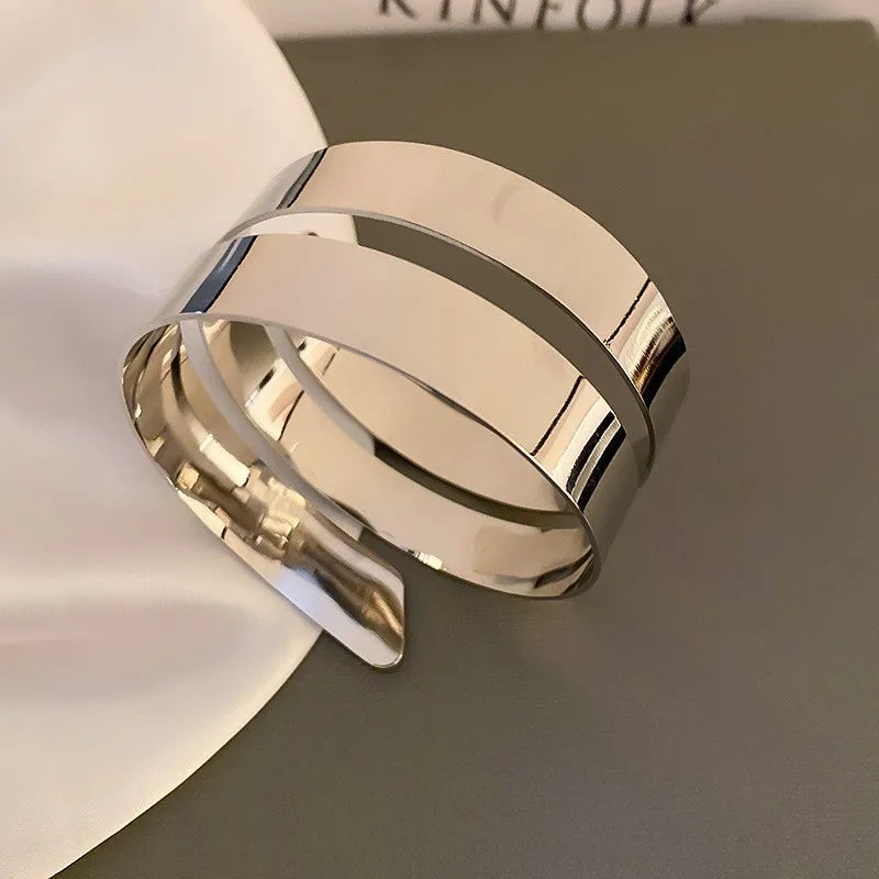 Elegant Luxury Wide Edge Bracelet - Personalized Temperament