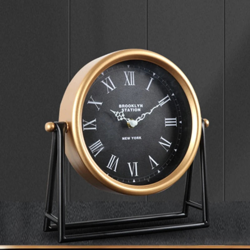 Elegant Retro Metal Desk Clock - Silent Quartz Design
