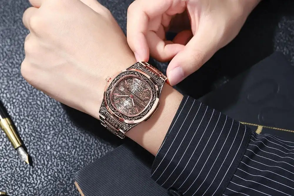 Elegant Men's Quartz Wristwatch - Embossed Stainless Steel