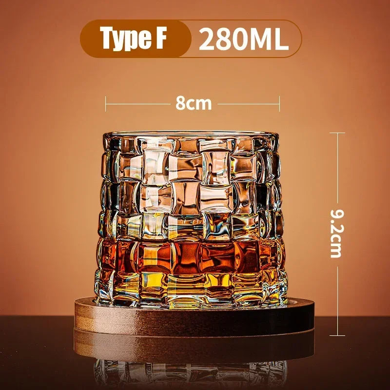Elegant Crystal Whiskey Glass - Classic Tumbler Design