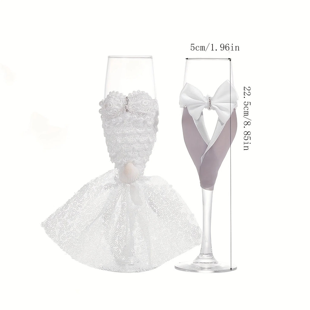 Elegant Wedding Champagne Glasses - Bride & Groom Set
