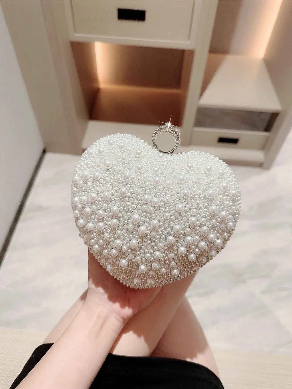 Elegant Pearl Evening Bag - Embellished Clutch with Chain