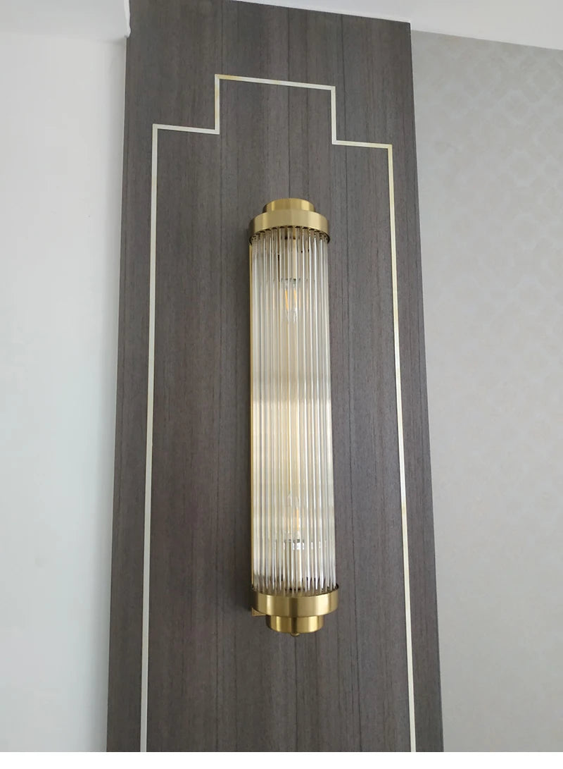 Elegant Modern Wall Sconce - Brushed Gold LED Lamp