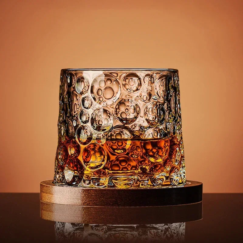 Elegant Crystal Whiskey Glass - Classic Tumbler Design