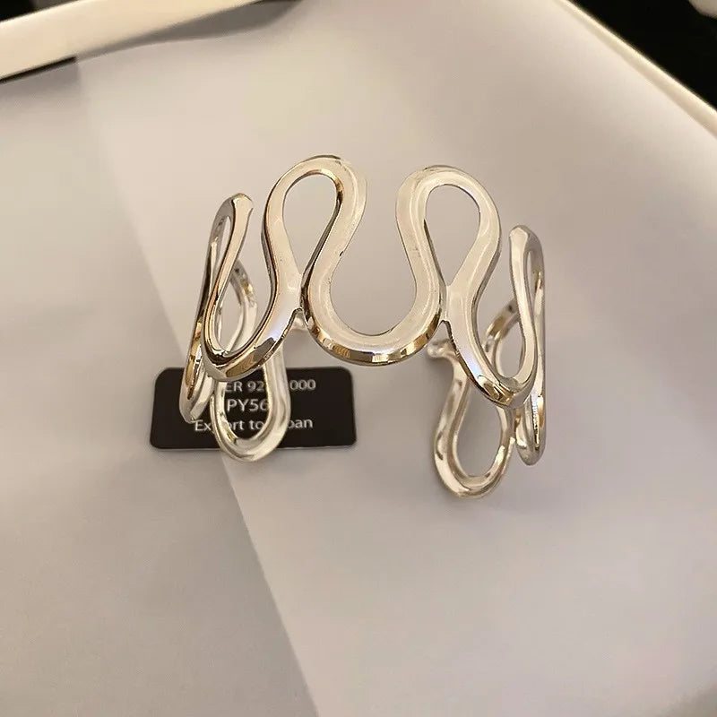 Elegant Luxury Wide Edge Bracelet - Personalized Temperament