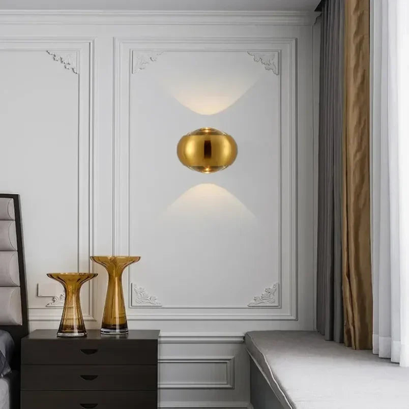 Elegant Glass Wall Sconce - Modern Art Lighting