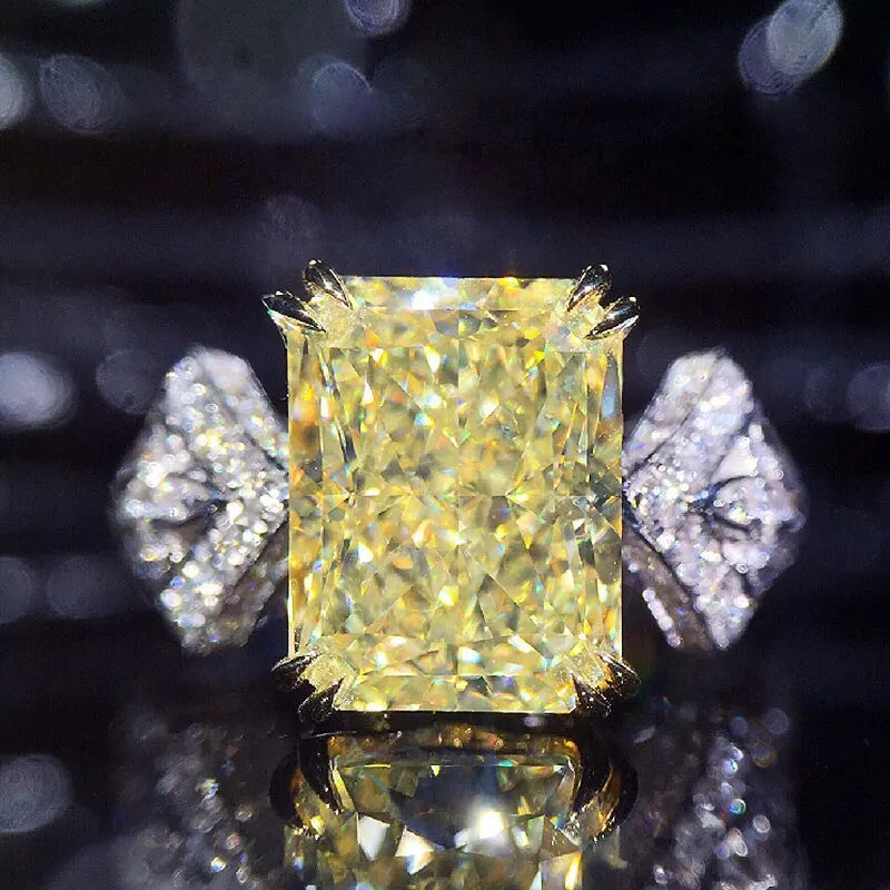 Elegant Yellow Cubic Zirconia Ring - Luxury Fashion Jewelry
