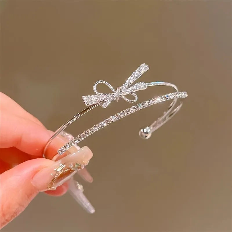 Premium Elegant Bow Bracelet - Sparkling Platinum-Plated Cuff