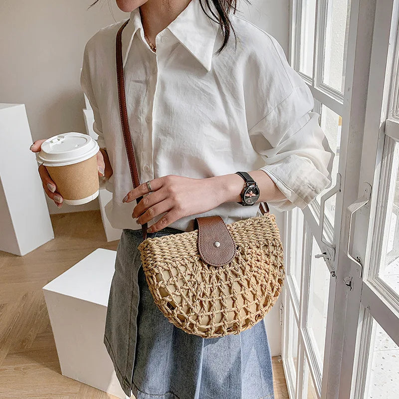 Elegant Straw Semicircle Bag - Chic Summer Crossbody
