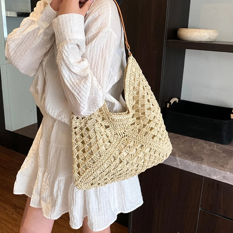Elegant Knitted Straw Handbag - Hand-Woven Seaside Tote