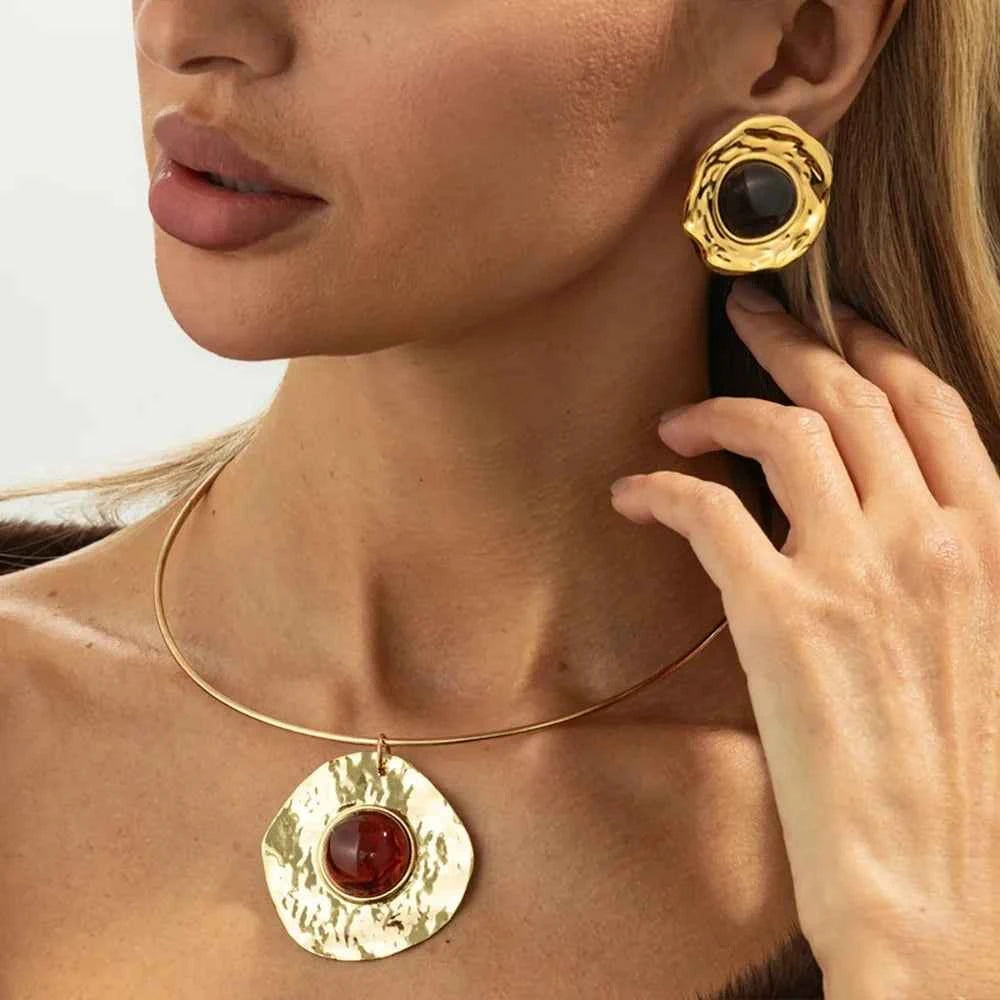 Elegant Liquid Metal Pleated Circular Pendant Necklace & Earrings