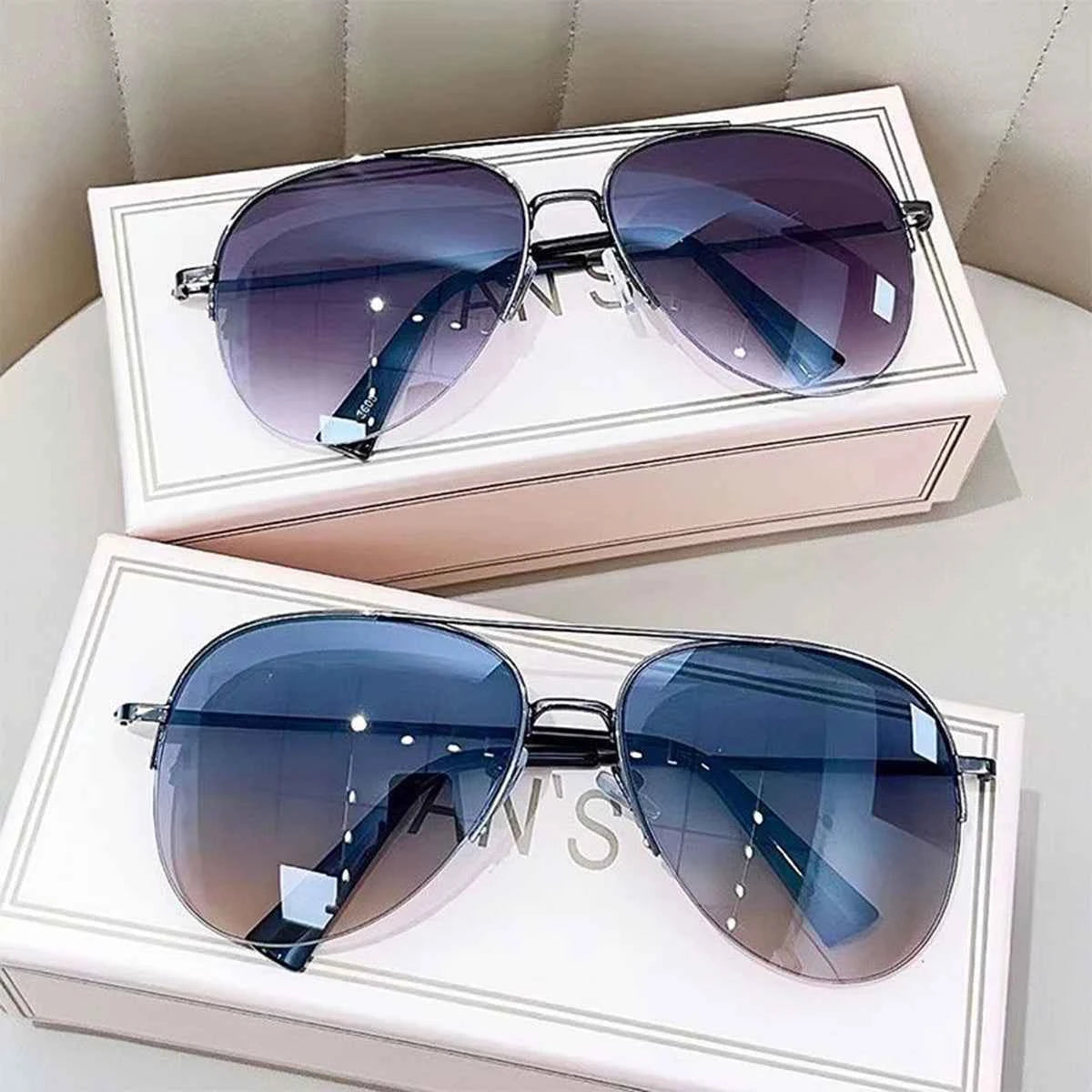 Classic Men's Aviator Sunglasses - Premium UV Protection & Style