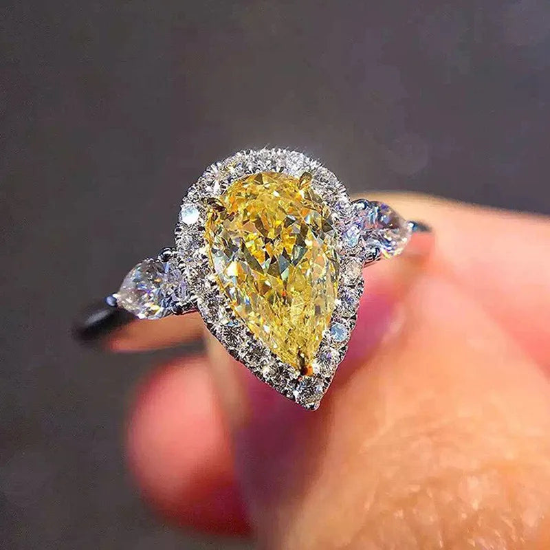 Elegant Yellow Cubic Zirconia Ring - Luxury Fashion Jewelry