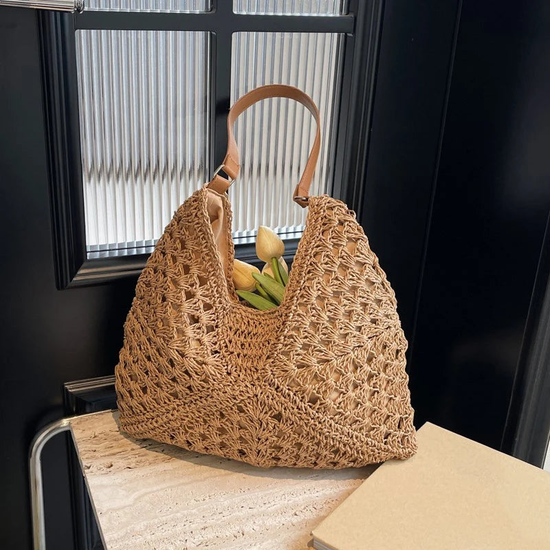 Elegant Knitted Straw Handbag - Hand-Woven Seaside Tote