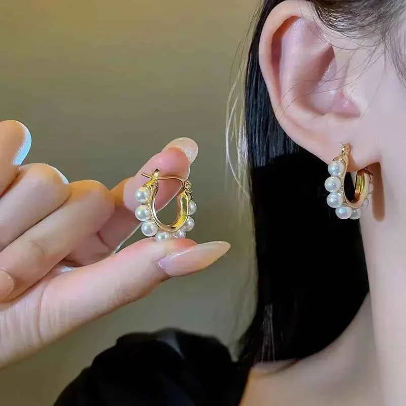 Elegant Gold U-Shaped Hoop Earrings - Pearl Luxury Jewelry