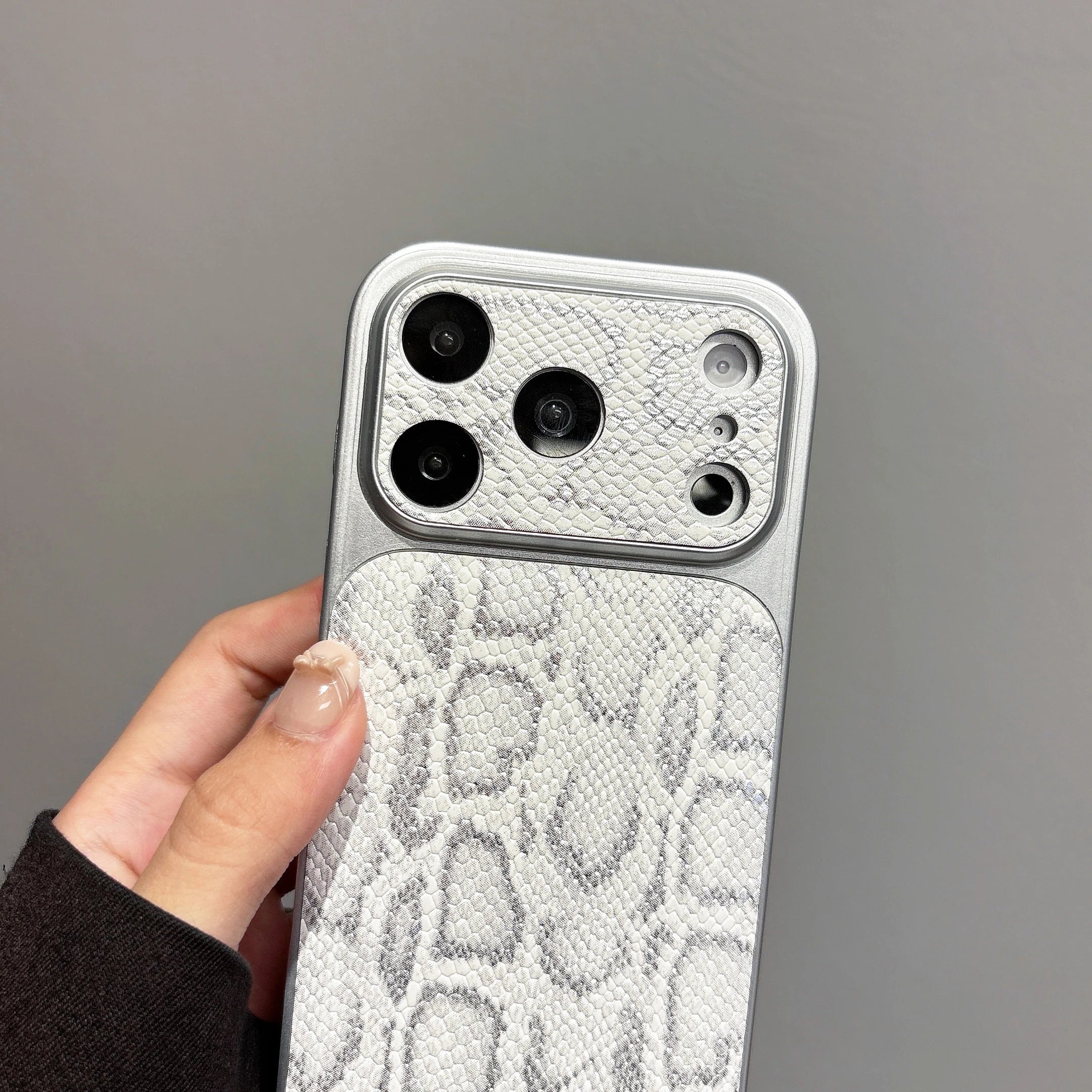 Premium Business iPhone Leather Case - Shockproof & Glossy