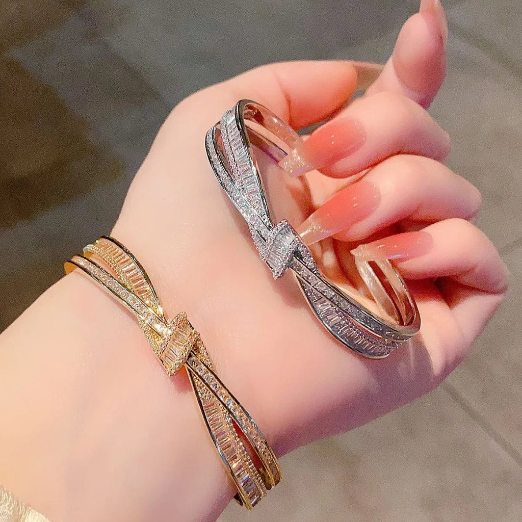 Elegant Twisted Knot Cuff Bracelet - Sparkling Zircon