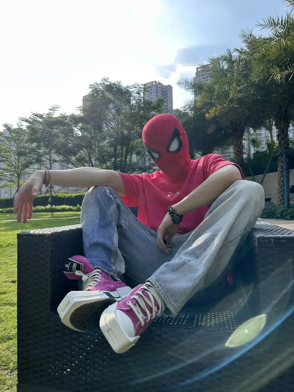 Interactive Spiderman Cosplay Mask - Remote Control Moving Eyes