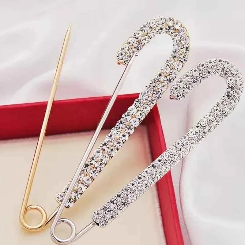 Elegant Gold Crystal Rhinestone Brooch Pin for Women