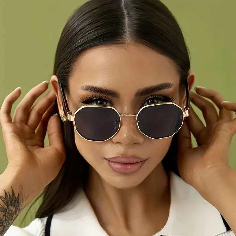 Elegant Polygonal Metal Frame Sunglasses - UV400 Protection