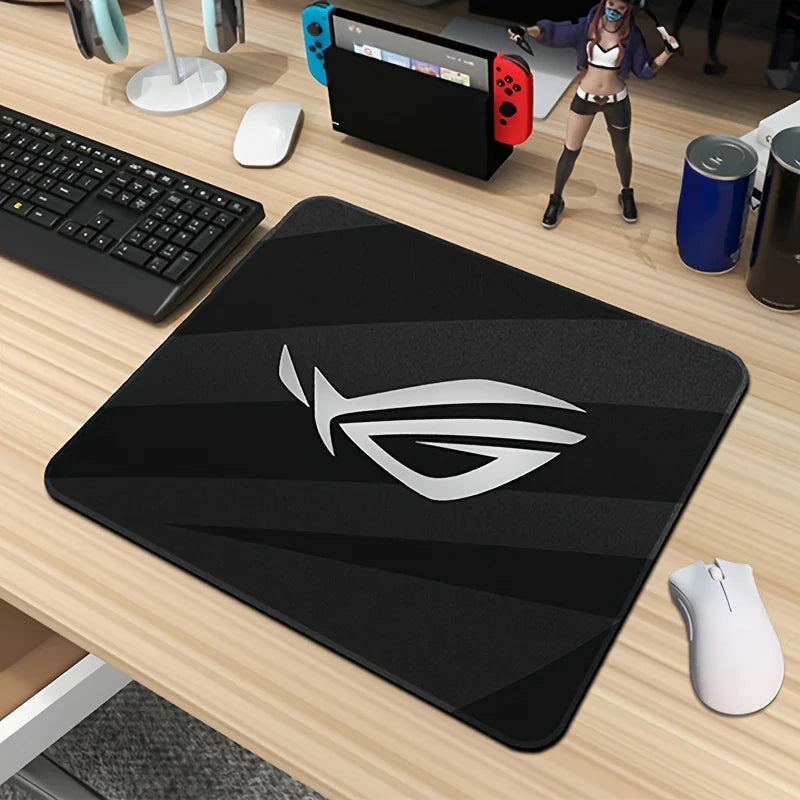Premium Gaming Mouse Pad - Non-Slip & High-Res Pattern