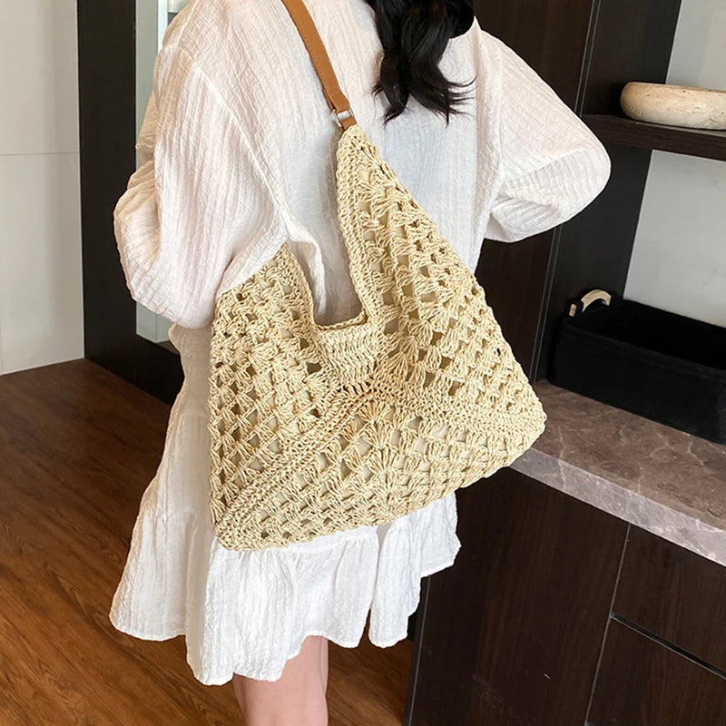 Elegant Knitted Straw Handbag - Hand-Woven Seaside Tote